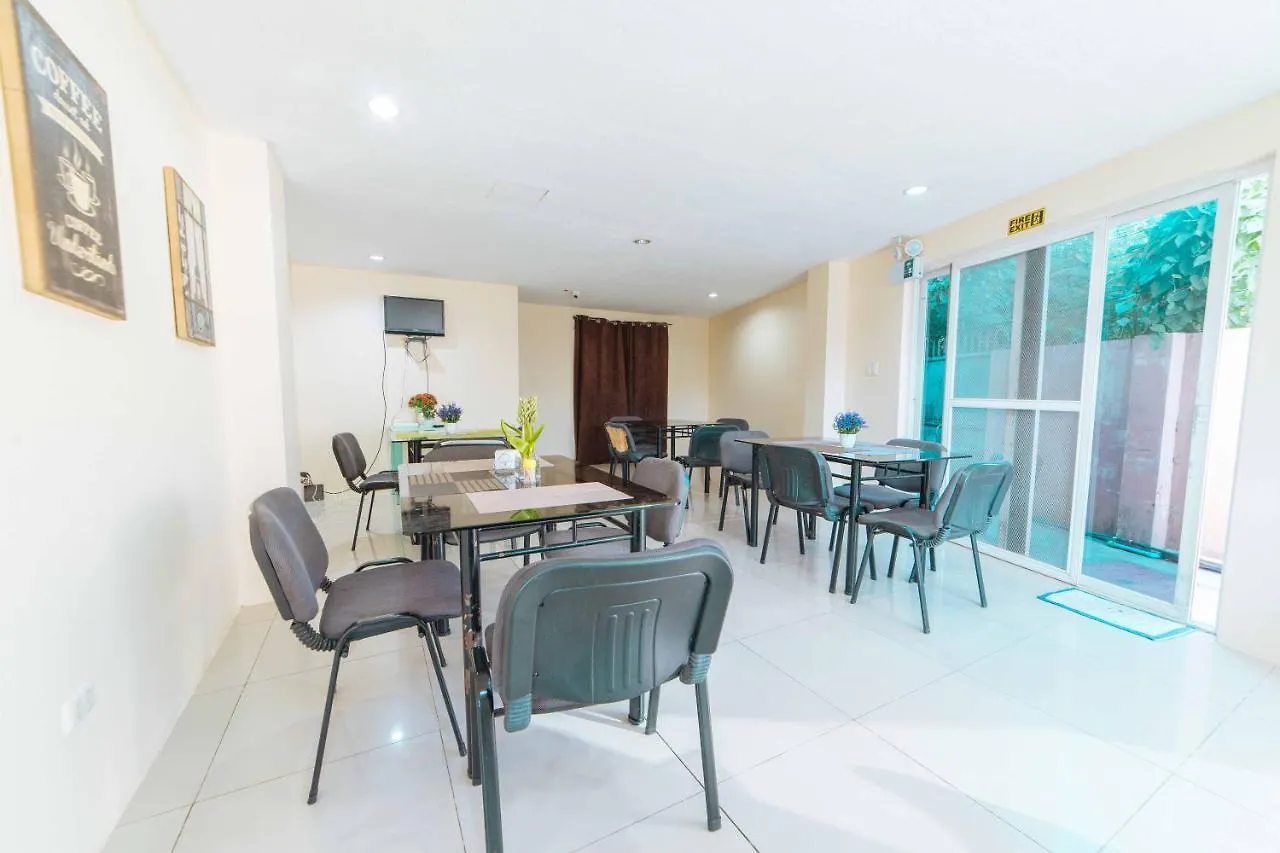 Maison d'hôtes Hotel Reddoorz Near Davao International Airport