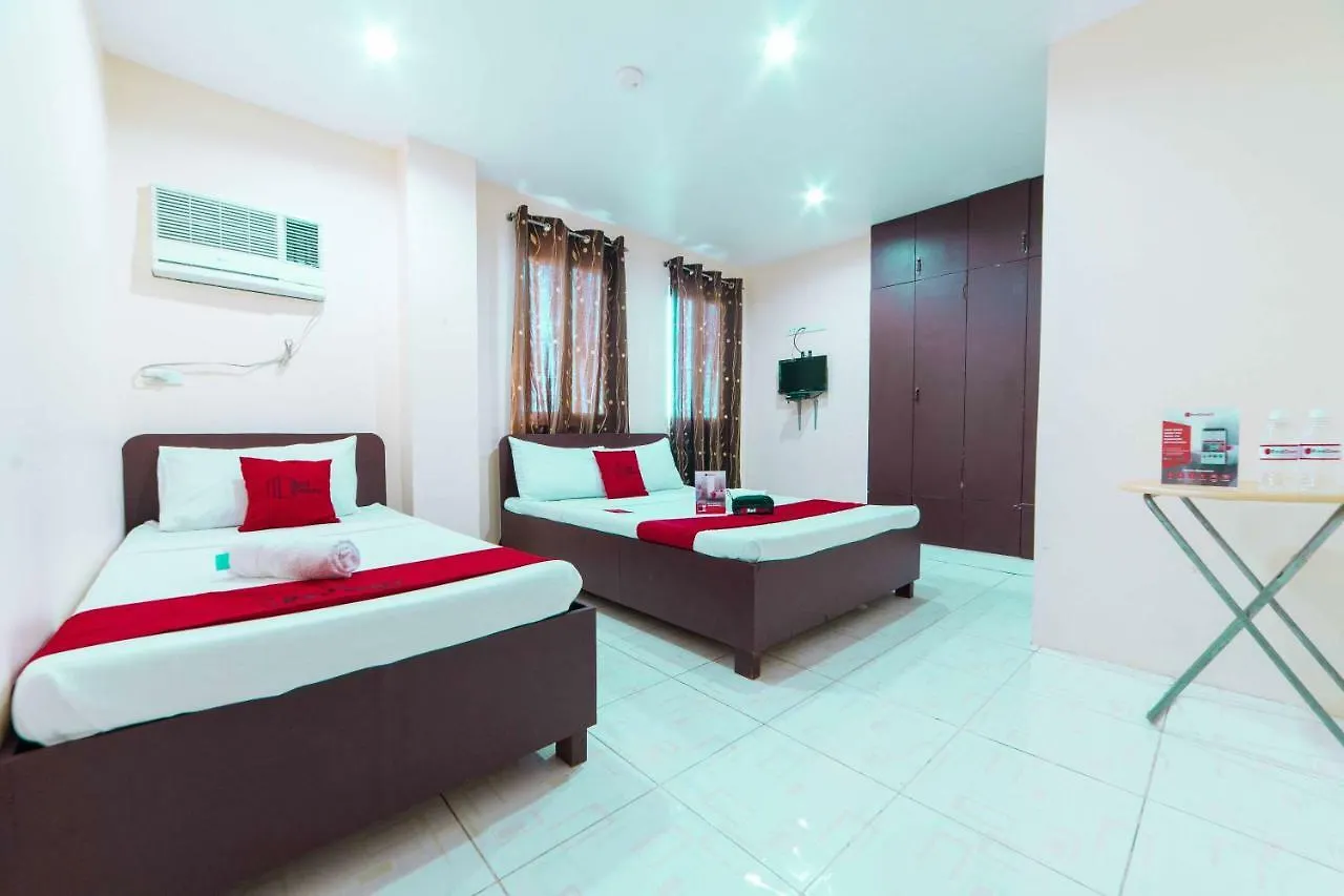 Hotel Reddoorz Near Davao International Airport 2*,