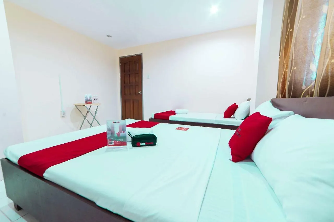 Hotel Reddoorz Near Davao International Airport