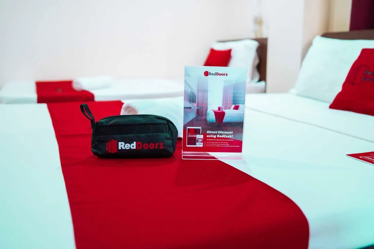 Hotel Reddoorz Near Davao International Airport 2*,  Philippines